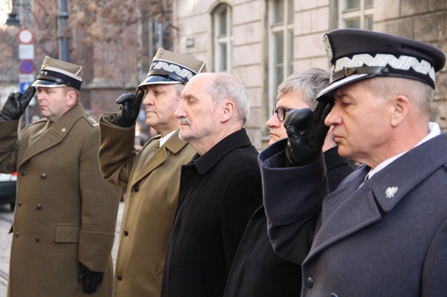 Zaprzysiężenie żołnierzy ochotników i wizyta ministra Macierewicza