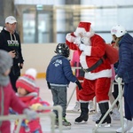Spotkanie z Mikołajem na lodzie