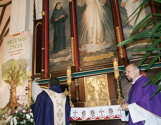 Relikwie s. Faustyny w Złocieńcu