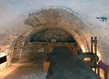 Podziemia kościoła w Zawichoście kryją elementy średniowiecznej świątyni 