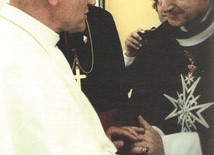  22 czerwca 1983 r. w Mistrzejowicach papież Jan Paweł II podziękował Andrzejowi Ciechanowieckiemu za jego wkład w budowę tutejszego kościoła. Fundator wystąpił wówczas w stroju kawalera maltańskiego