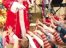 Przedświąteczne akcje charytatywne pomagają najuboższym przeżywać godnie Boże Narodzenie