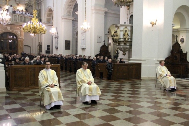 Święcenia diakonatu