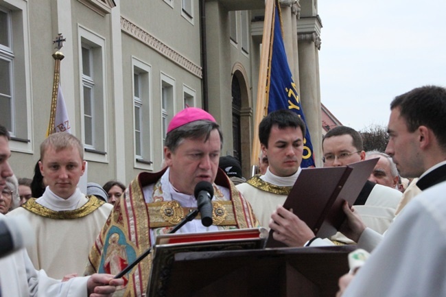 Inauguracja Roku Miłosierdzia w archidiecezji wrocławskiej