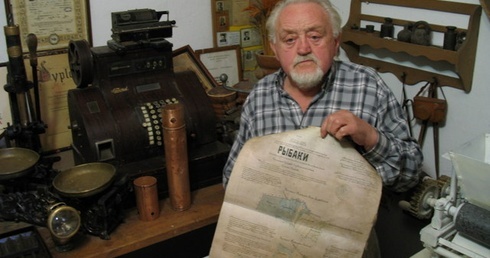 Marian Pozorek w swoim muzeum