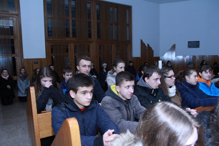 Czuwanie młodych w Łękach Górnych