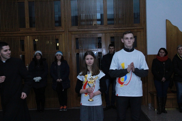 Czuwanie młodych w Łękach Górnych