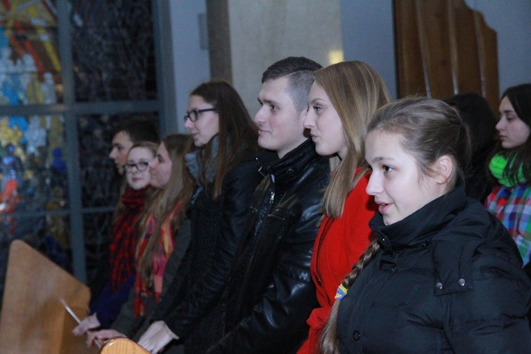 Czuwanie młodych w Łękach Górnych