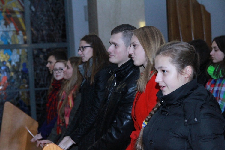 Czuwanie młodych w Łękach Górnych