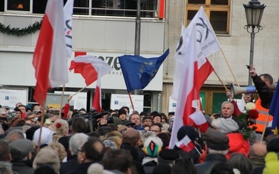 ZaKODowani przeciwko rządowi