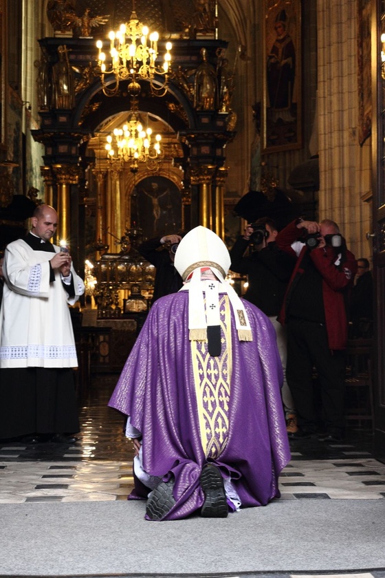 Brama Miłosierdzia w katedrze wawelskiej