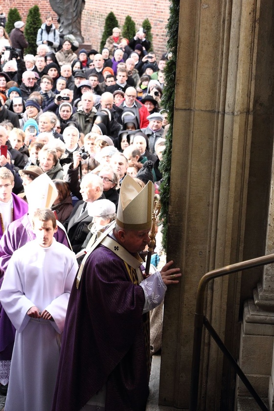 Brama Miłosierdzia w katedrze wawelskiej