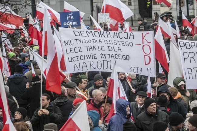 V Marsz Wolności i Solidarności. W drodze pod Belweder