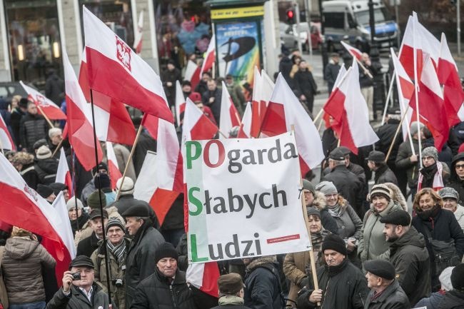 V Marsz Wolności i Solidarności. W drodze pod Belweder