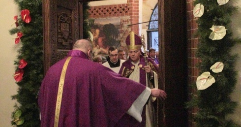 Drzwi Święte już otwarte