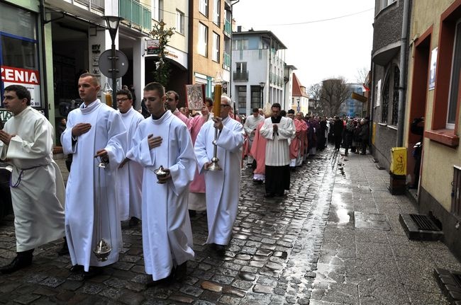 Otwarcie Drzwi Świętych w katedrze