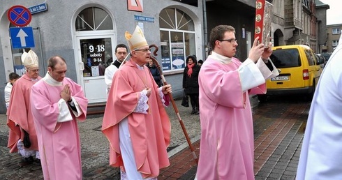 Otwarcie Drzwi Świętych w katedrze
