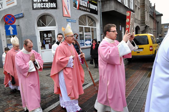 Otwarcie Drzwi Świętych w katedrze