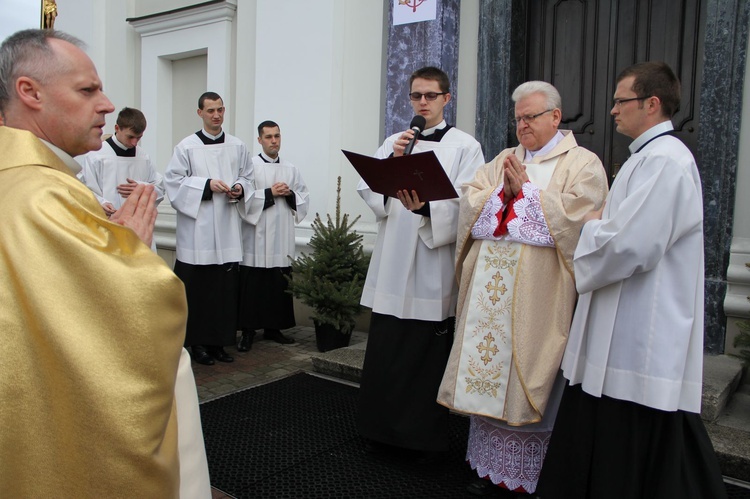 Otwarcie Bramy Miłosierdzia w tuchowskim sanktuarium