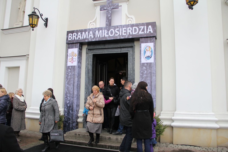 Otwarcie Bramy Miłosierdzia w tuchowskim sanktuarium