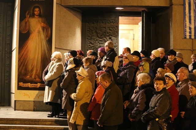 Otwarcie Bramy Miłosierdzia w Oświęcimiu