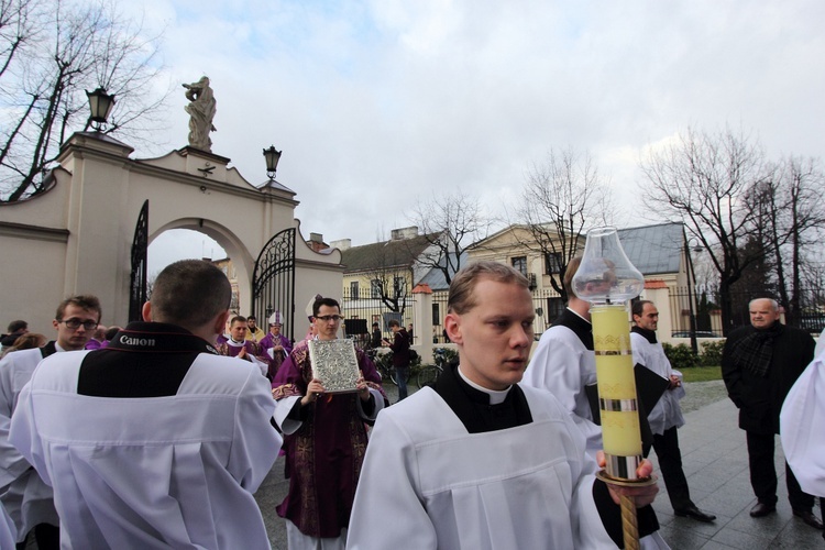 Otwarcie Bramy Miłosierdzia w Łowiczu