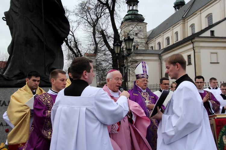 Otwarcie Bramy Miłosierdzia w Łowiczu