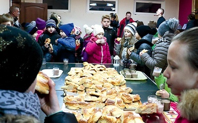 Po Mszy św. jest czas na wspólne śniadanie 