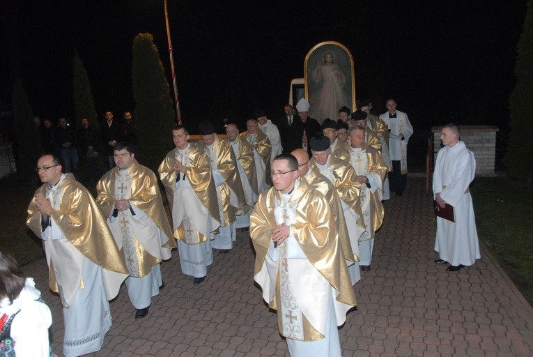 Nawiedzenie w Długołęce - Świerkli