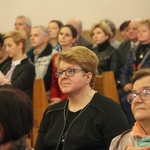 Nauczyciele i wychowawcy na dniu skupienia