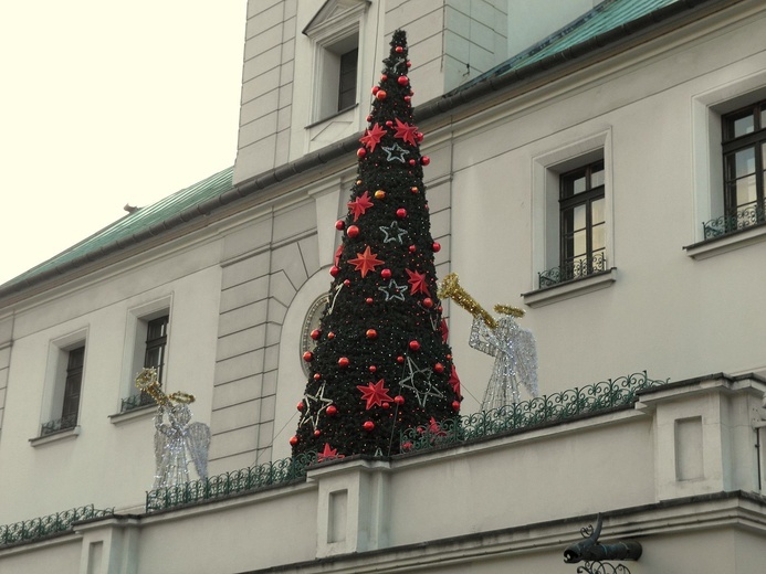 Szopka i jarmark świąteczny na rynku w Gliwicach