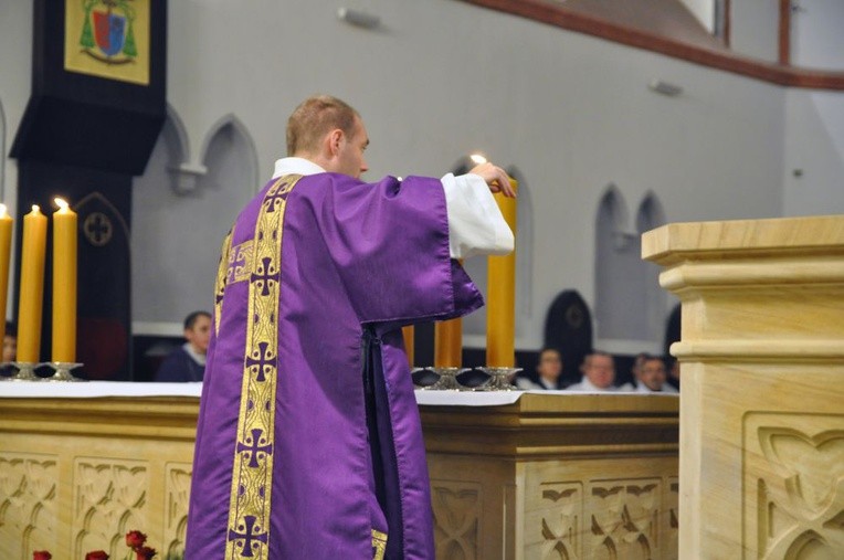 Poświęcenie ołtarza w katedrze