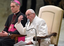 Papież przeprosił pracowników Watykanu