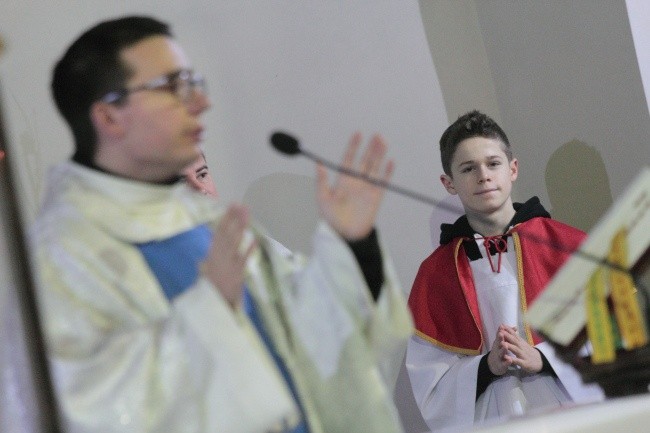 Roraty w "dużym kościele"