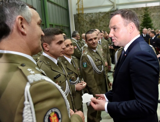 Prezydent do żołnierzy: Jestem z was dumny