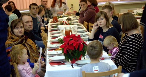 Uchodźcy z Donbasu i Mariupola - pierwsze  święta Bożego Narodzenia w Polsce