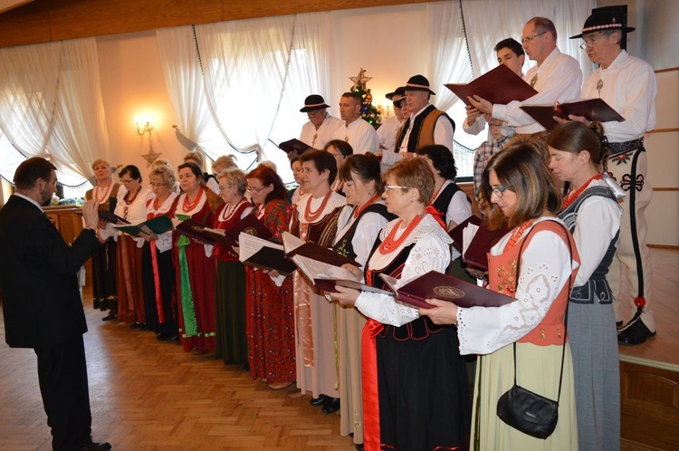 Nowotarska wigilia dla samotnych i potrzebujących 