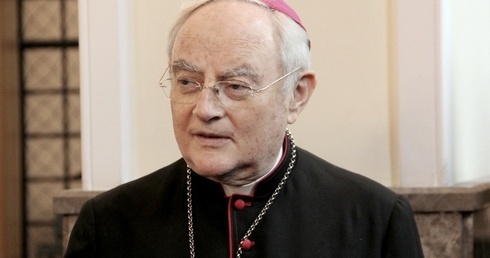 Abp Hoser: Niech ustaną kłótnie i spory