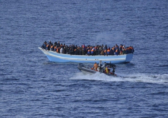 3 tys. migrantów przeprawiło się do Włoch