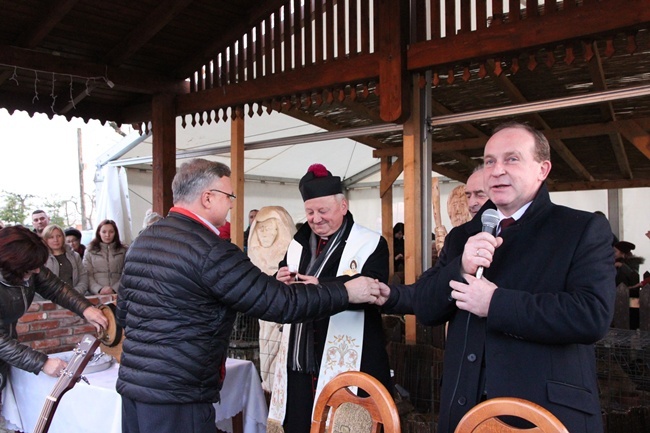 Kolędowanie i wino św. Jana