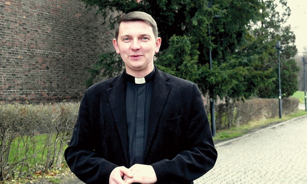 Bóg woła przy… koniach