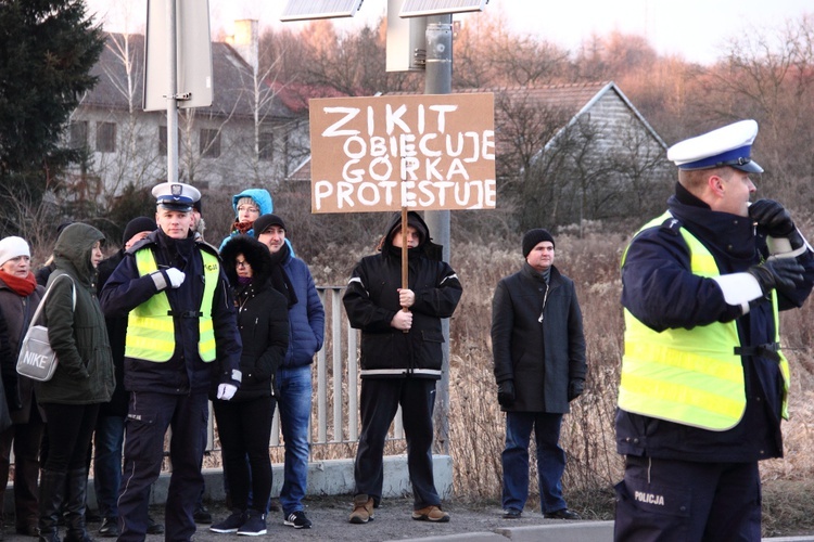 Protest mieszkańców Górki Narodowej