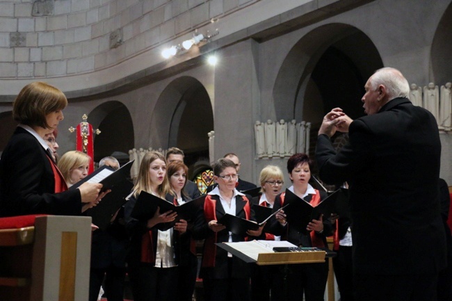 2015.10.24 - 30. rocznicę działalności obchodził Chór Miasta Radomia "Sancti Casimiri Cantores Radomienses"