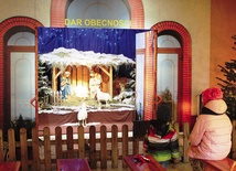  Brama Miłosierdzia w stajence przygotowanej w kaplicy bielskiego kościoła św. Pawła