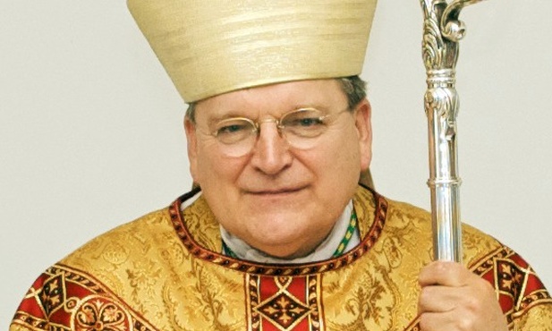 Kard. Burke krytykuje kard. Marxa