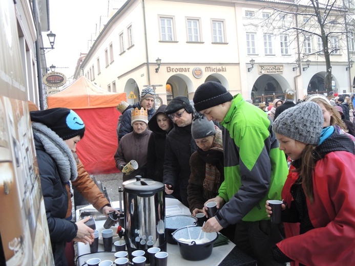 Orszak Trzech Króli w Bielsku-Białej AD 2016 - u celu, na rynku