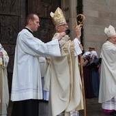 Biskupi od roku i od 18 lat