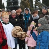 Uczniowie gimnazjum przybliżyli wiernym historię czwartego króla