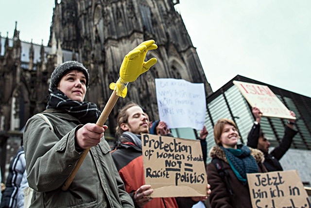 Demonstracja żądająca ochrony dla kobiet przed imigrantami do niedawna byłaby w Niemczech nie do pomyślenia