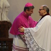 Gratulacje nowemu zwierzchinkowi cieszyńskiej diecezji złożył także bp Roman Pindel